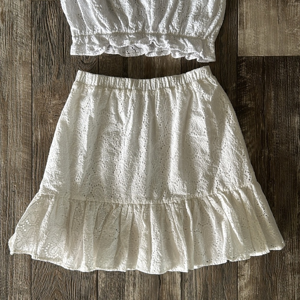 🌟EXPRESS BEAUTIFUL 🌟WOMEN SET, SIZE XSMALL - Picture 4 of 10